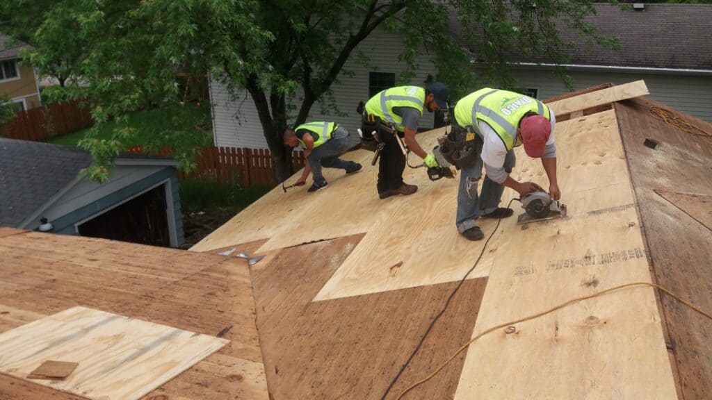 Roof Replacement Service 